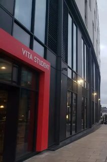 Vita你是强盗吗？不住了为什么要我交钱？(2)